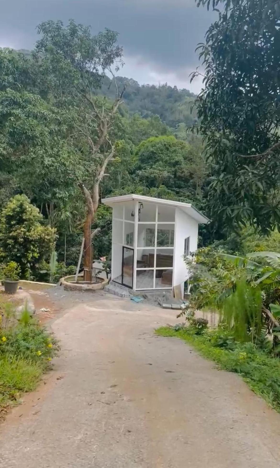 Misty Hideout Bed & Breakfast Kakkadampoyil ภายนอก รูปภาพ