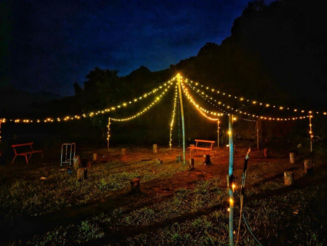 Misty Hideout Bed & Breakfast Kakkadampoyil ภายนอก รูปภาพ