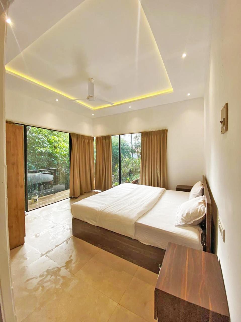 Misty Hideout Bed & Breakfast Kakkadampoyil ภายนอก รูปภาพ