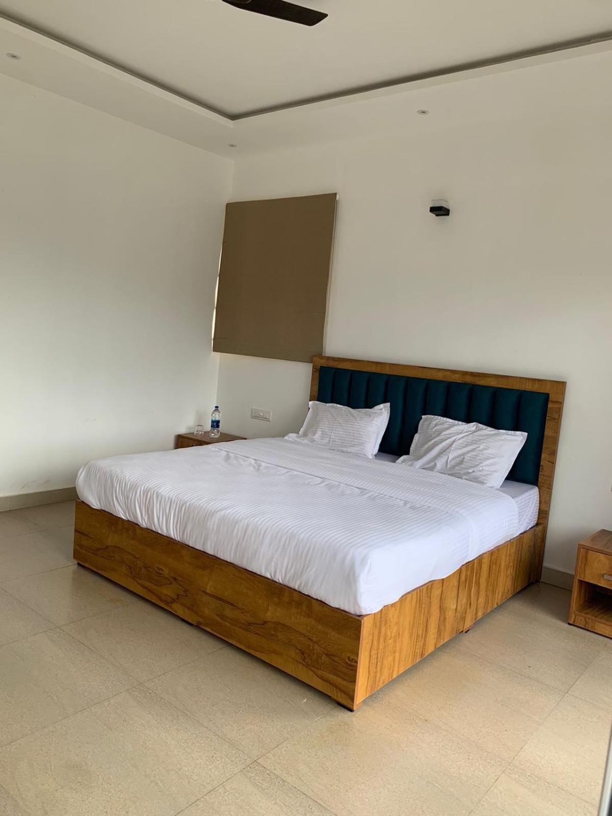 Misty Hideout Bed & Breakfast Kakkadampoyil ภายนอก รูปภาพ