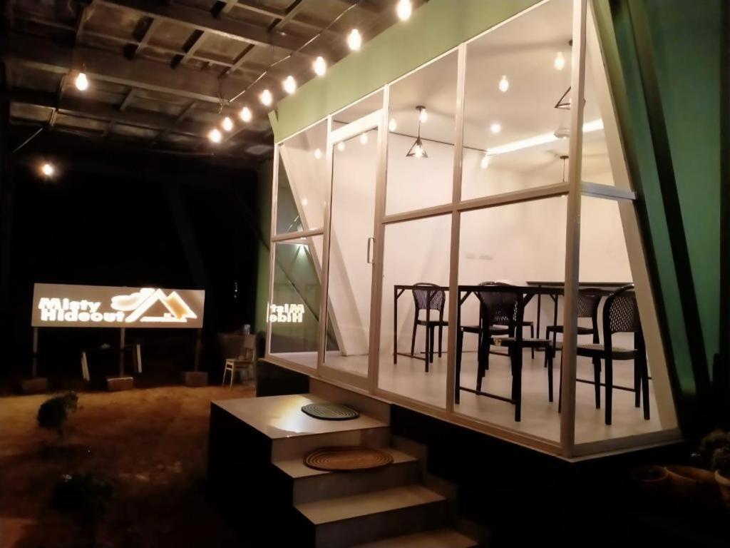 Misty Hideout Bed & Breakfast Kakkadampoyil ภายนอก รูปภาพ