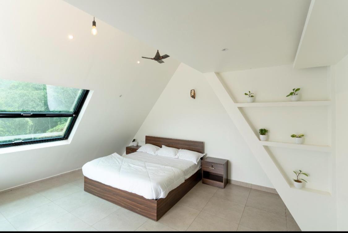 Misty Hideout Bed & Breakfast Kakkadampoyil ภายนอก รูปภาพ