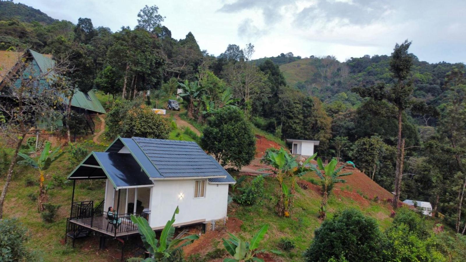 Misty Hideout Bed & Breakfast Kakkadampoyil ภายนอก รูปภาพ